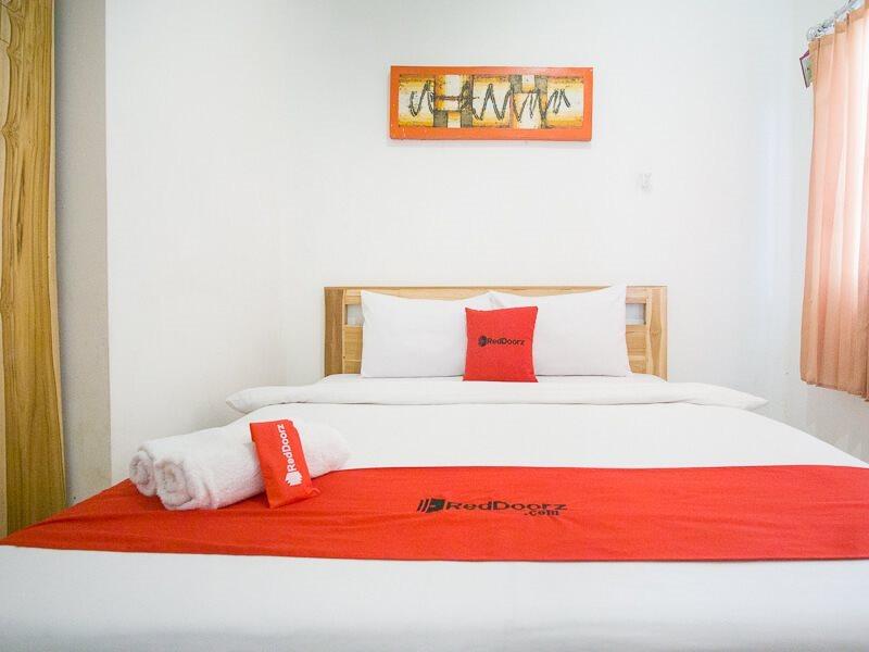 RedDoorz @ Jalan Gatot Subroto Denpasar Hotel Bagian luar foto