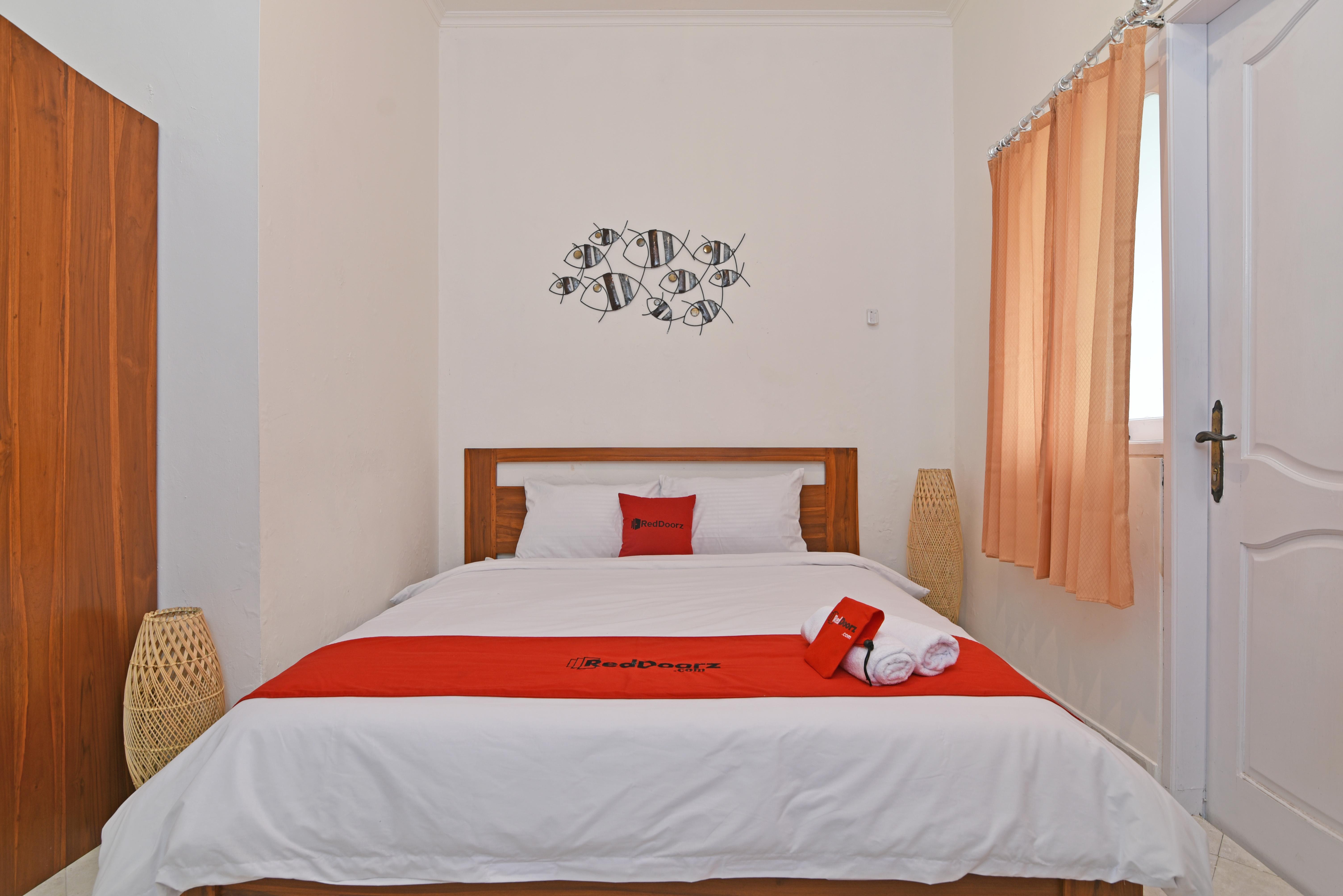 RedDoorz @ Jalan Gatot Subroto Denpasar Hotel Bagian luar foto