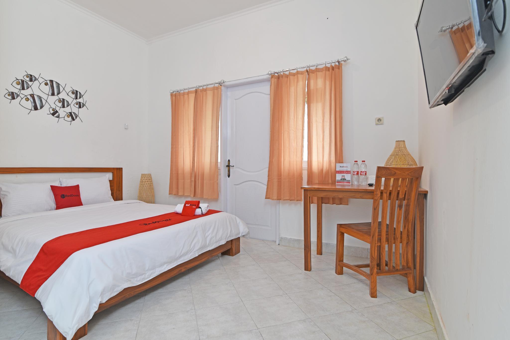 RedDoorz @ Jalan Gatot Subroto Denpasar Hotel Bagian luar foto