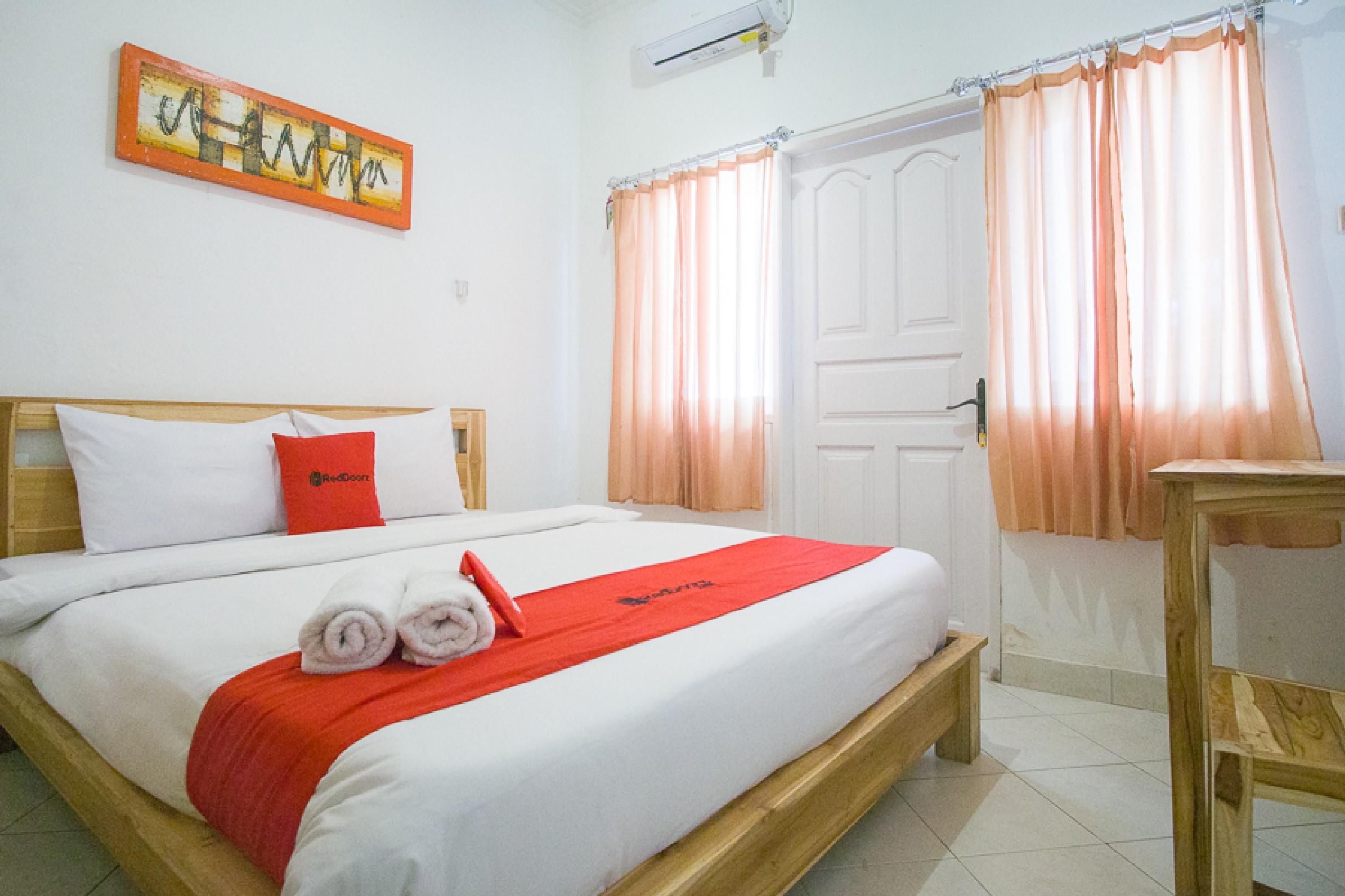 RedDoorz @ Jalan Gatot Subroto Denpasar Hotel Bagian luar foto
