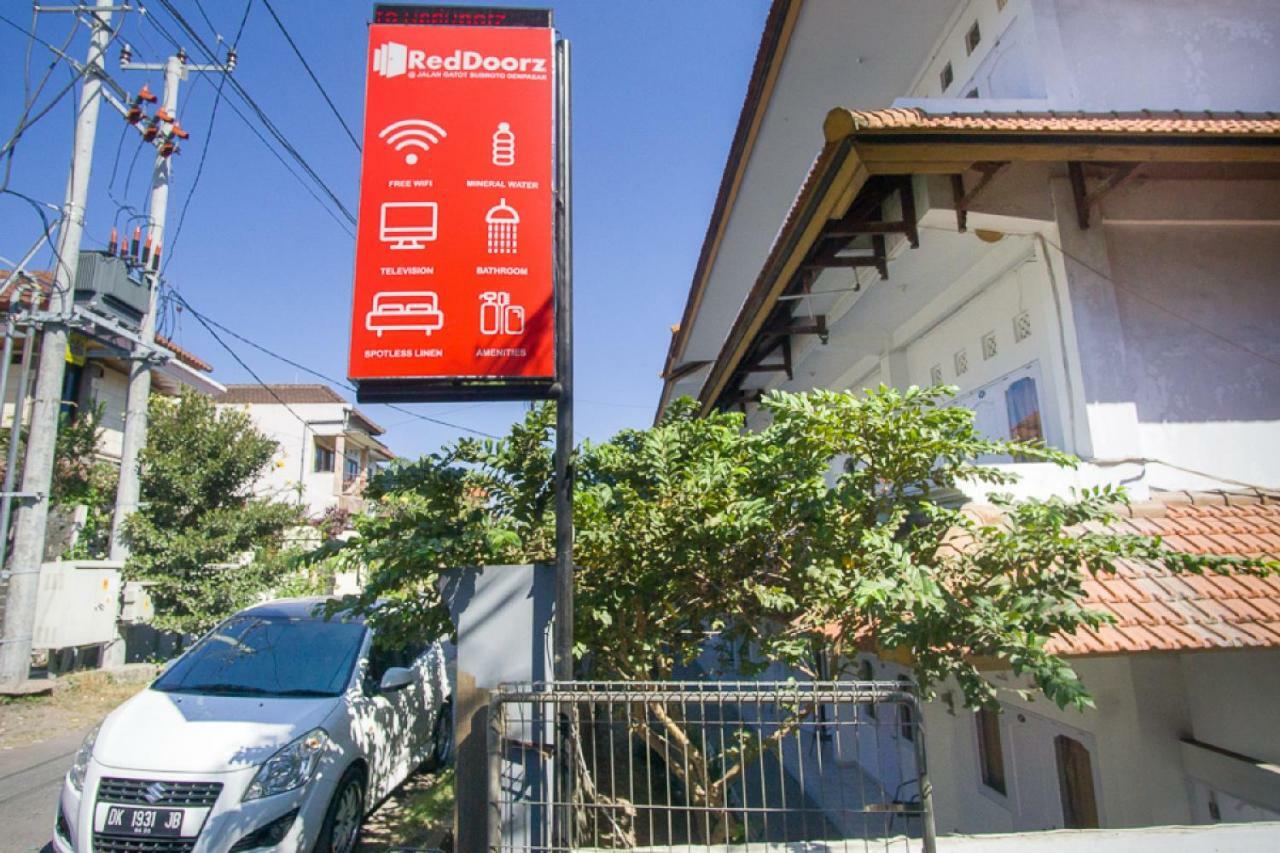 RedDoorz @ Jalan Gatot Subroto Denpasar Hotel Bagian luar foto