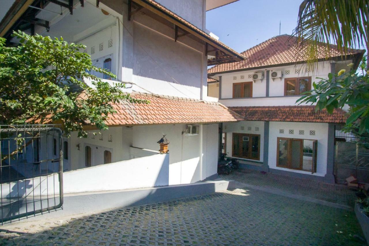 RedDoorz @ Jalan Gatot Subroto Denpasar Hotel Bagian luar foto